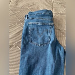 Levi’s Boyfriend Jeans